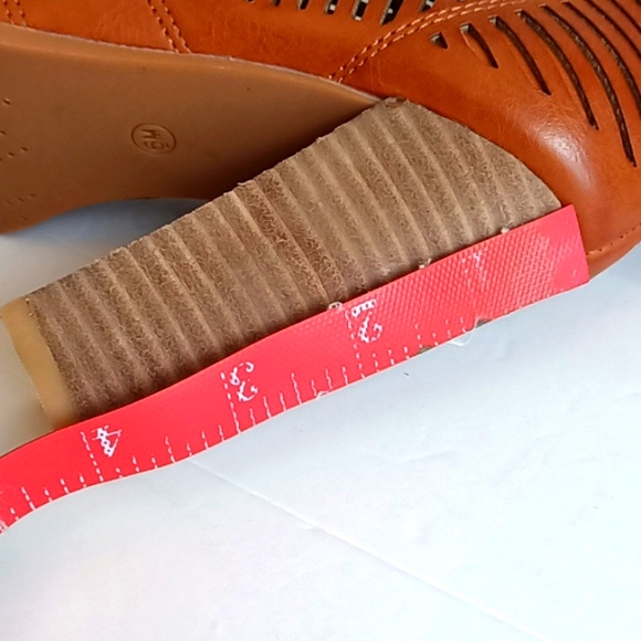 Chelsea Moreland Peep Toe, Heeled Ankle Booties - Picture 15 of 15